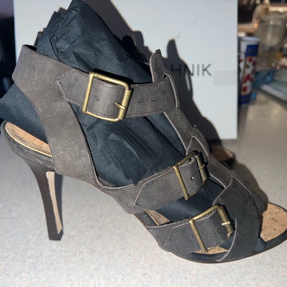 Manolo Blahnik Women's Brown Suede Strappy Heels - Picture 2 of 11